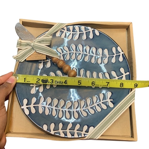 Mud Pie, Blue, plate 8 1/2" dia | spreader 6" Painted Leaf Cheese Set - Picture 7 of 10